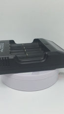 XTAR VP4 - 4 Schacht Ladegerät